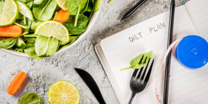 Beitragsbild des Blogbeitrags The impact fasting has on your period and fertility