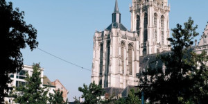 Beitragsbild des Blogbeitrags Ein Ausflug nach Antwerpen im September: Die Schönheit der Stadt und ihre Geschichten 