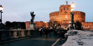 Beitragsbild des Blogbeitrags Die Engelsburg in Rom: Ein Foto-Abenteuer bei Tag und Nacht – Castel SantAngelo 