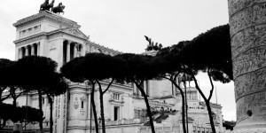 Beitragsbild des Blogbeitrags Rom in Monochrom: Monumento Vittorio Emanuele II 