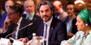 Beitragsbild des Blogbeitrags Argentinischer Außenminister schlägt gemeinsame Währung für Lateinamerika vor – Entlastung für Argentinien beim Thema Dollar – Ökonomische