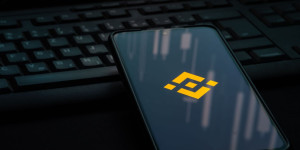 Beitragsbild des Blogbeitrags Britisches High Court hebt vorläufige Eigentumsverfügung gegen Binance auf – Regulierungs-Bitcoin-Nachrichten