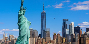 Beitragsbild des Blogbeitrags Die US-Inflation bleibt deutlich über dem Ziel der Fed. Die disinflationäre Dynamik hält an.