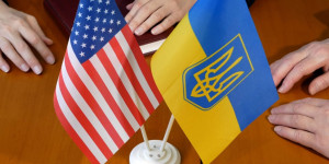 Beitragsbild des Blogbeitrags IRS und Chainalysis unterstützen Ukraine bei Verfolgung von Russen, die Krypto zur Umgehung von Sanktionen nutzen. –