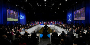 Beitragsbild des Blogbeitrags Europäische Staats- und Regierungschefs unterzeichnen Kriegsregister für die Ukraine