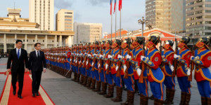 Beitragsbild des Blogbeitrags Macron besucht zum ersten Mal einen Besuch des französischen Präsidenten in der Mongolei 