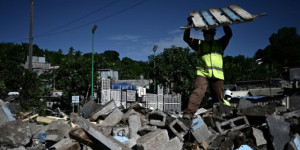 Beitragsbild des Blogbeitrags Die Behörden beginnen mit dem Abriss der riesigen Elendssiedlung in Mayotte 