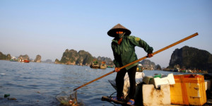 Beitragsbild des Blogbeitrags Vietnam bekämpft die Plastikverschmutzung in der idyllischen Halong-Bucht 