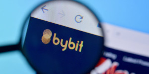 Beitragsbild des Blogbeitrags Die Krypto-Börse Bybit kündigt Ausstieg aus dem kanadischen Markt an