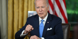 Beitragsbild des Blogbeitrags Biden begrüßt in seiner Rede im Oval Office die Abwendung eines „katastrophalen“ Zahlungsausfalls 