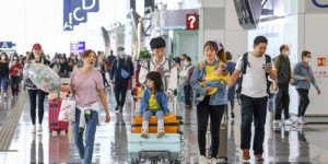 Beitragsbild des Blogbeitrags Die meisten Festlandchinesen fliegen über Hongkong ins Ausland 