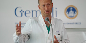 Beitragsbild des Blogbeitrags Papst erholt sich gut von der Operation