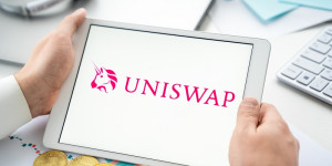 Beitragsbild des Blogbeitrags Uniswap Der V4-Codeentwurf bietet benutzerdefinierte Liquiditätspool-Plugins