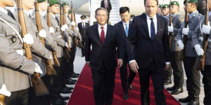Beitragsbild des Blogbeitrags Chinesischer Ministerpräsident hofft auf engere Beziehungen zu Deutschland 