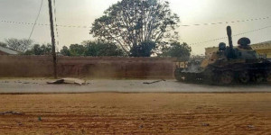 Beitragsbild des Blogbeitrags Nach UN-Angaben sind im Sudan-Krieg 2,5 Millionen Menschen vertrieben worden, während Leichen die Straßen von Darfur säumen