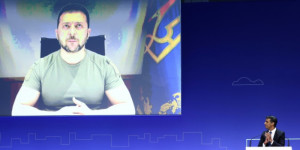 Beitragsbild des Blogbeitrags Kiews Verbündete geloben, Russland für die Invasion bezahlen zu lassen