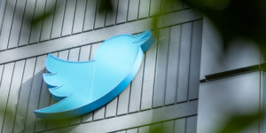 Beitragsbild des Blogbeitrags Australien gibt Twitter 28 Tage Zeit, um „Toxizität und Hass“ zu beseitigen