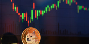 Beitragsbild des Blogbeitrags Geschichte, die sich wiederholt?  Das monatliche Dogecoin-Chart signalisiert eine massive Rallye 