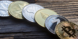 Beitragsbild des Blogbeitrags Warum boomen Bitcoin und Kryptowährungen heute? 