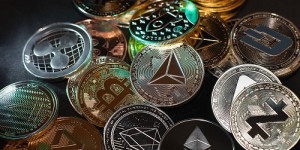Beitragsbild des Blogbeitrags Trotz der Berufung der SEC gegen das XRP-Urteil blieben die Kryptowährungen weitgehend unverändert