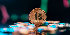 Beitragsbild des Blogbeitrags Bitcoin, Ethereum Technische Analyse: BTC, ETH erholen sich am Samstag und Märkte konsolidieren sich nach jüngstem Rückgang. 