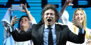 Beitragsbild des Blogbeitrags Der Bitcoin-freundliche Javier Milei gewinnt die Präsidentschaftsvorwahlen in Argentinien 