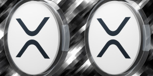 Beitragsbild des Blogbeitrags XRP-Kurs stürzt um 39% nach SEC Urteil: XRP-Anhänger trotz Marktturbulenzen optimistisch