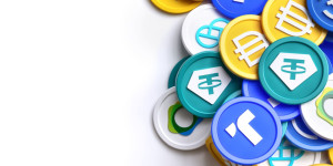 Beitragsbild des Blogbeitrags Kryptoanalyst prognostiziert Boom bei der Akzeptanz von Stablecoins trotz feindseliger Regulierung