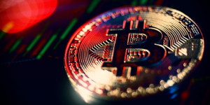 Beitragsbild des Blogbeitrags Bitcoin, Ethereum Technische Analyse: BTC zieht sich von jüngstem Hoch zurück, ETH konsolidiert Gewinne 