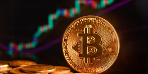 Beitragsbild des Blogbeitrags Bitcoin übersteigt 27.000 US-Dollar, während sich die Vorverkäufe von Shiba Memu der 3-Millionen-Dollar-Marke nähern
