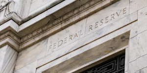 Beitragsbild des Blogbeitrags Entschlüsselung der Fed: Die Zukunft von Bitcoin und Krypto nach der Straffung