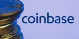 Beitragsbild des Blogbeitrags Coinbase soll FTX Europe für ihr Derivate-Geschäft gesucht haben, besagt Bericht.