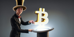 Beitragsbild des Blogbeitrags Schöpfer der Ordinals, Casey Rodarmor, stellt ‘Runes vor: Neues fungibles Token-Protokoll für Bitcoin. 