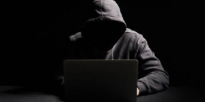 Beitragsbild des Blogbeitrags Der FTX-Exploiter führt eine fortlaufende Kapitalflucht durch und transferiert an einem Tag 17 Millionen US-Dollar in die ETH