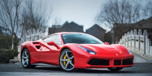 Beitragsbild des Blogbeitrags Ferrari akzeptiert nun Krypto-Zahlungen für Luxus-Sportwagen