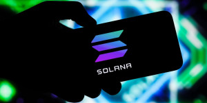 Beitragsbild des Blogbeitrags Größte Veränderungen: SOL nähert sich wieder 25 US-Dollar an, ATOM erreicht niedrigsten Stand seit 16 Monaten