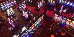 Beitragsbild des Blogbeitrags Juicy Stakes Casino bietet Halloween-Spins-Galore-Promo an. 