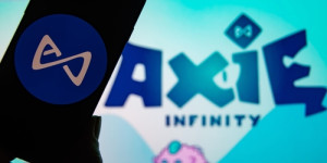 Beitragsbild des Blogbeitrags Axie Infinity (AXS) steigt aufgrund der Partnerschaft zwischen Sky Mavis und Act Games um 15 % 