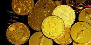 Beitragsbild des Blogbeitrags 113 Millionen US-Dollar an Long-Positionen werden abgelehnt, während Bitcoin auf 34.000 US-Dollar zurückfällt