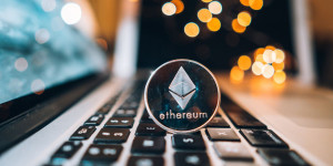 Beitragsbild des Blogbeitrags Ethereum Layer-2-Boom: Werden die Gasgebühren auch in einem Bullenmarkt sinken?