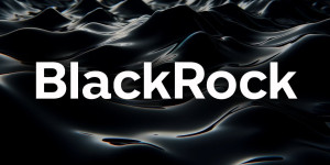 Beitragsbild des Blogbeitrags Blackrock meldet Einreichung eines Ethereum Trust ETF an der Nasdaq und plant Einstieg in den Spot-Kryptomarkt. 