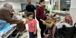 Beitragsbild des Blogbeitrags Israel wird unter Druck gesetzt, die Zivilbevölkerung im Gazastreifen zu schützen, da es um das Krankenhaus zu Kämpfen kommt