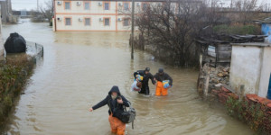 Beitragsbild des Blogbeitrags Tödlicher Sturm unterbricht fast 2 Millionen Menschen in Russland und der Ukraine 