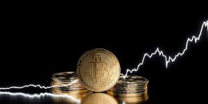 Beitragsbild des Blogbeitrags Steht ein Mega-Bullenlauf bevor? Whale transferiert Stablecoin im Wert von über 780 Millionen US-Dollar an Binance