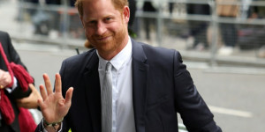 Beitragsbild des Blogbeitrags Prinz Harry gewinnt Telefon-Hacking-Fall