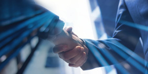 Beitragsbild des Blogbeitrags Krypto-Zahlungsanbieter Alchemy Partners übernimmt Zahlungsabwickler Worldpay