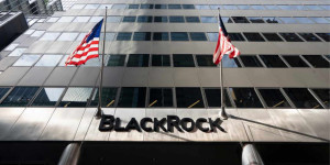 Beitragsbild des Blogbeitrags Blackrock plant, am 3. Januar 10 Millionen US-Dollar in Bitcoin-ETF zu investieren.