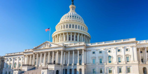 Beitragsbild des Blogbeitrags US-Parlamentarier rückt von Hausausschuss genehmigte Kryptowährungsrechnungen in den Mittelpunkt dieses Jahres
US-Gesetzgeber hebt Krypto-Gesetzesentwürfe des Hausausschusses in diesem Jahr hervor 