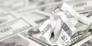 Beitragsbild des Blogbeitrags Peter Schiff warnt vor einer “großen Überraschung” im Jahr 2024 – prognostiziert einen Crash, eine Rezession und eine starke Rückkehr der Inflation.