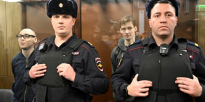 Beitragsbild des Blogbeitrags Russen werden wegen Antikriegspoesie zu langen Haftstrafen verurteilt 